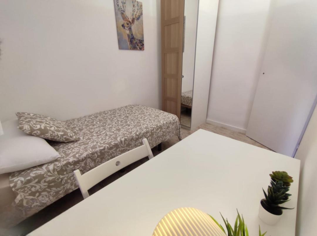 Cardenosa Habitaciones Madrid Exteriér fotografie